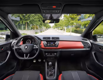 Painel frontal Škoda Fabia "Monte Carlo" [Worldwide] (NJ) '2018–21