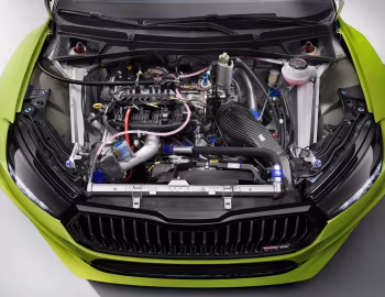 Sob o capô Škoda Fabia RS Rally2 '2022–pr.
