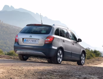 Škoda Fabia Scout Combi (5J) '2009–10