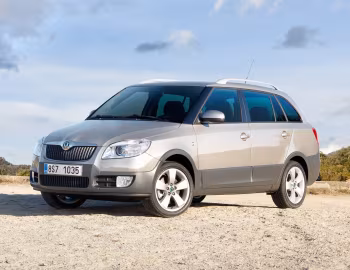 Škoda Fabia Scout Combi (5J) '2009–10