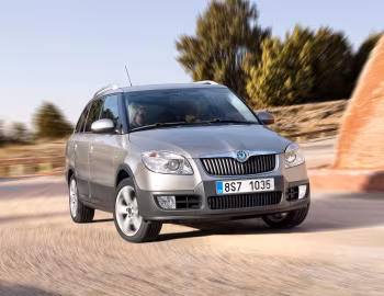 Škoda Fabia Scout Combi (5J) '2009–10