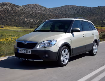 Škoda Fabia Scout Combi (5J) '2010–14