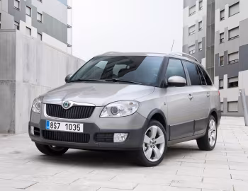 Škoda Fabia Scout Combi (5J) '2009–10