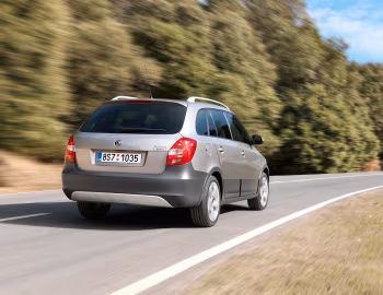 Škoda Fabia Scout Combi (5J) '2009–10