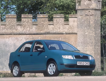 Škoda Fabia Saloon [UK-spec] (6Y) '2001–04