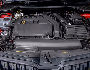 Sob o capô Škoda Kamiq Monte Carlo [UK-spec] '2020–23