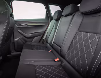 Interior Škoda Karoq 4×4 Sportline [UK-spec] '2022–pr.