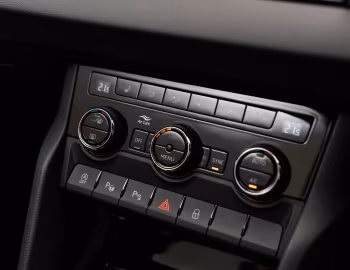 Interior Škoda Karoq 4×4 Sportline [Australia] '2020–22