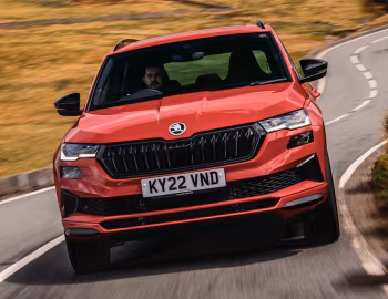 Škoda Karoq 4×4 Sportline [UK-spec] '2022–pr.