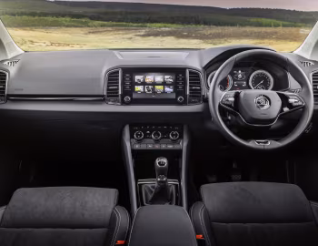 Painel frontal Škoda Karoq SE L [UK-spec] '2022–pr.