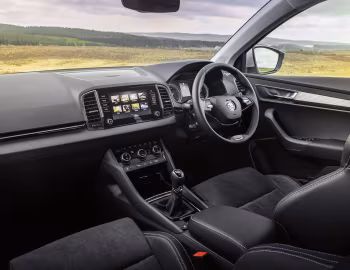 Interior Škoda Karoq SE L [UK-spec] '2022–pr.