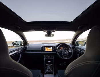 Painel frontal Škoda Karoq Sportline [UK-spec] '2022–pr.