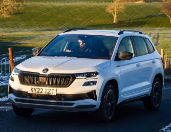 Škoda Karoq Sportline [UK-spec] '2022–pr.