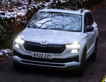 Škoda Karoq Sportline [UK-spec] '2022–pr.