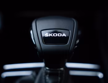 Interior Škoda Karoq Sportline [UK-spec] '2022–pr.