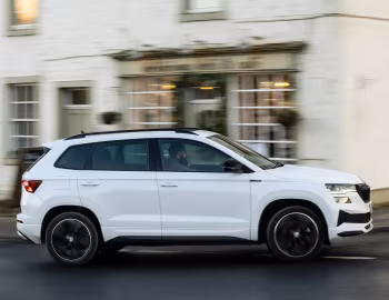 Škoda Karoq Sportline [UK-spec] '2022–pr.