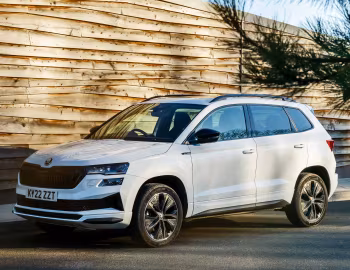 Škoda Karoq Sportline [UK-spec] '2022–pr.