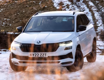 Škoda Karoq Sportline [UK-spec] '2022–pr.
