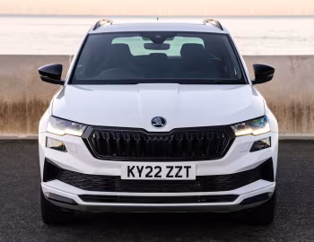 Škoda Karoq Sportline [UK-spec] '2022–pr.