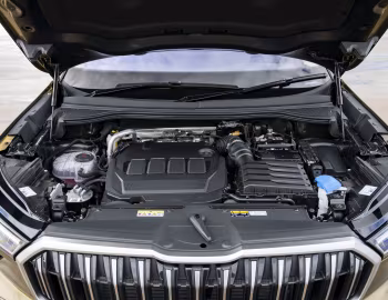 Sob o capô Škoda Kodiaq SE L 4×4 [UK-spec] '2024–pr.