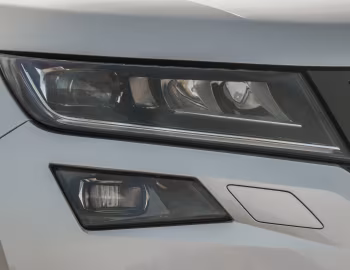 Škoda Kodiaq 4×4 Sportline [UK-spec] '2017–21