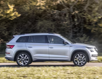 Škoda Kodiaq 4×4 Sportline [UK-spec] '2017–21