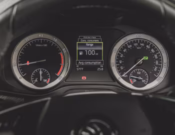 Painel Škoda Kodiaq SE L [UK-spec] '2021–24