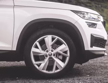 Škoda Kodiaq SE L [UK-spec] '2021–24