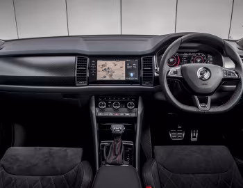 Painel frontal Škoda Kodiaq vRS [UK-spec] '2019–21