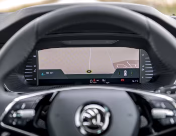 Painel Škoda Octavia [UK-spec] '2020–pr.