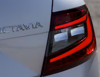 Škoda Octavia [UK-spec] (5E) '2017–20