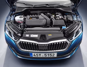 Sob o capô Škoda Octavia [Worldwide] '2020–24