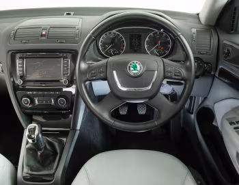 Передня панель Škoda Octavia [UK-spec] (1Z) '2008–13