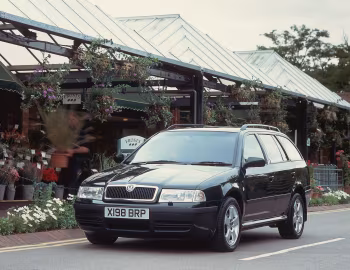 Škoda Octavia Estate [UK-spec] (1U) '2000–04