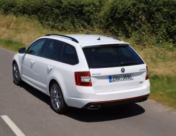 Škoda Octavia RS Combi [Worldwide] (5E) '2013–16
