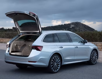 Škoda Octavia Combi [Worldwide] '2020–24