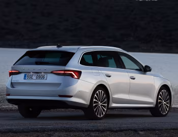 Škoda Octavia Combi [Worldwide] '2020–24