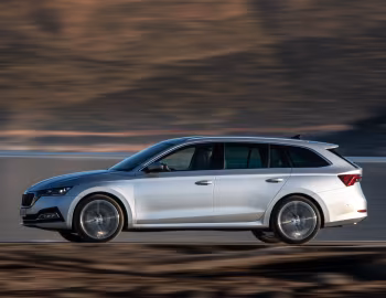 Škoda Octavia Combi [Worldwide] '2020–24
