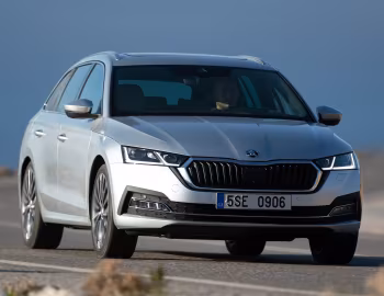 Škoda Octavia Combi [Worldwide] '2020–24