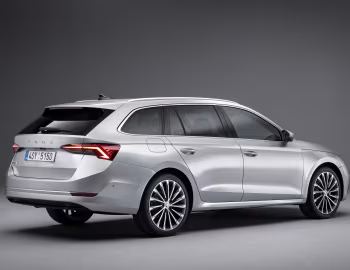 Škoda Octavia Combi [Worldwide] '2020–24