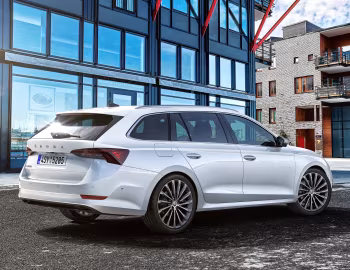 Škoda Octavia Combi [Worldwide] '2020–24