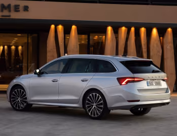 Škoda Octavia Combi [Worldwide] '2020–24