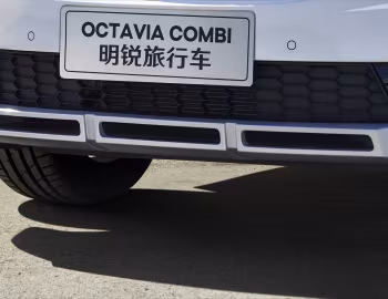 Škoda Octavia Combi [China] (5E) '2017–23