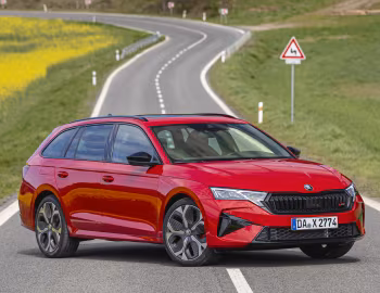 Škoda Octavia Combi RS [Worldwide] '2024–pr.