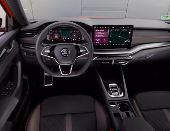 Painel frontal Škoda Octavia Combi RS [Worldwide] '2024–pr.