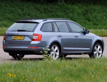 Škoda Octavia Estate [UK-spec] (5E) '2013–16