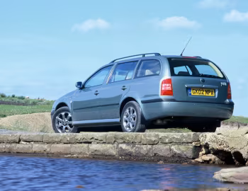 Škoda Octavia Estate [UK-spec] (1U) '2000–04