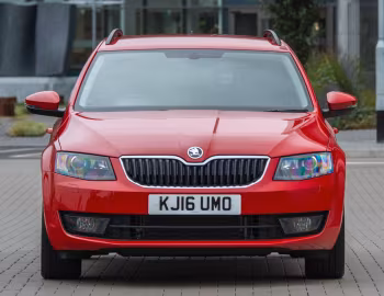Škoda Octavia Estate [UK-spec] (5E) '2013–16