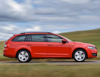 Škoda Octavia Estate [UK-spec] (5E) '2013–16