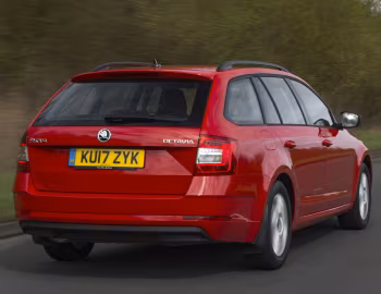 Škoda Octavia Estate [UK-spec] (5E) '2017–20